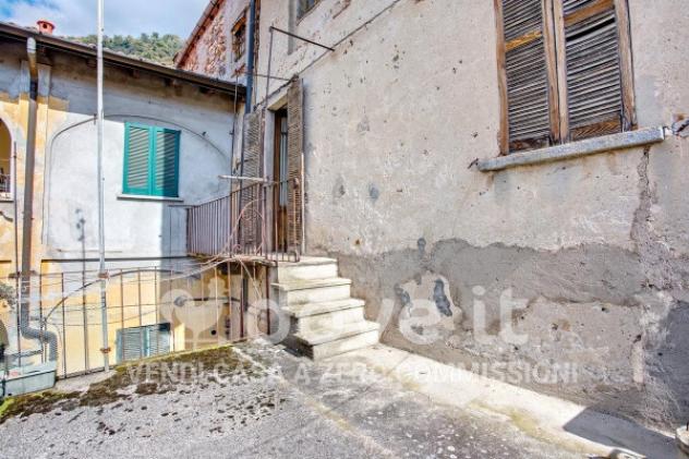 Casa indipendente di 414 m² con più di 5 locali in vendita a Cuveglio - Foto 2