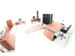 Ufficio arredato con sala riunioni