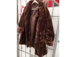 Cappotto Alba Fornari pelo raso marronecangiante effetto pelliccia