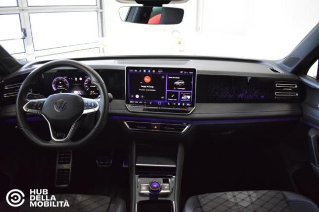 VOLKSWAGEN Tiguan 2.0 TDI 150 CV DSG R-Line rif. 23983670 - Foto 10