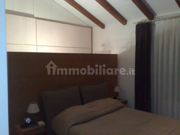 DUPLEX IN PALAZZO NOBILE NEL PIENO CENTRO DI AVERSA
