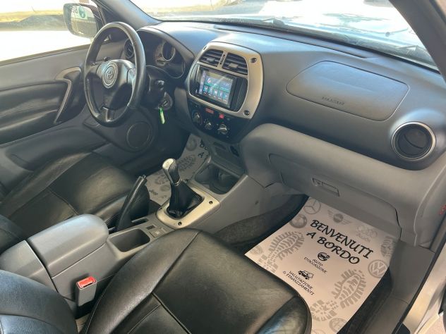 Toyota Rav 4 2.0D 4x4 Unipro’ Pelle - Foto 8
