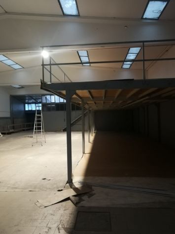 🏗️ VENDESI SOPPALCO INDUSTRIALE IN FERRO - Foto 2