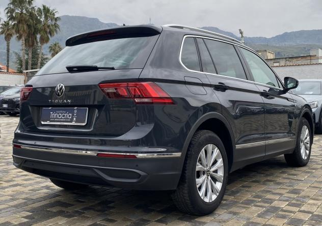 Volkswagen Tiguan Life 2.0 TDI 122CV - Foto 4