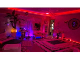 Massaggi - benessere Lucca - CERCO PER SALONE Tel:3245555651