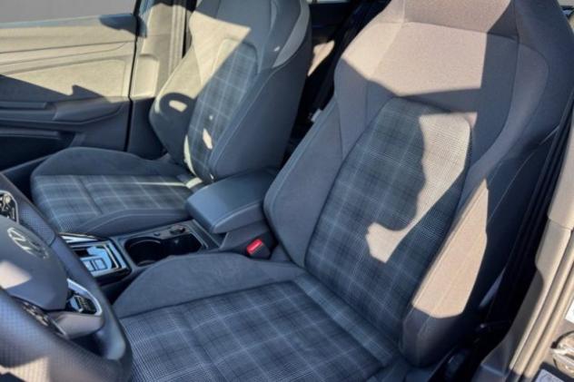 VOLKSWAGEN Golf 2.0 TDI DSG GTD rif. 24165938 - Foto 7