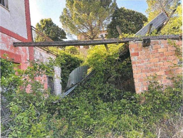 Immobile in asta di 176 m² con più di 5 locali in vendita a Cingoli - Foto 3