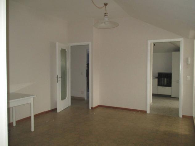 Appartamento di 109 m² con 3 locali e box auto in affitto a Brescia - Foto 13