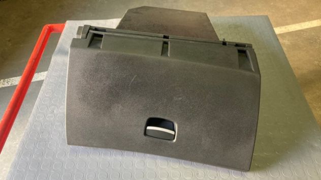 Cassetto portaoggetti Renault Laguna 3 del 2011