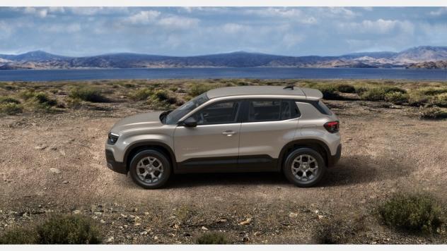 Jeep Avenger E-Hybrid Longitude 1.2 110cv Dct Mhev - Foto 3