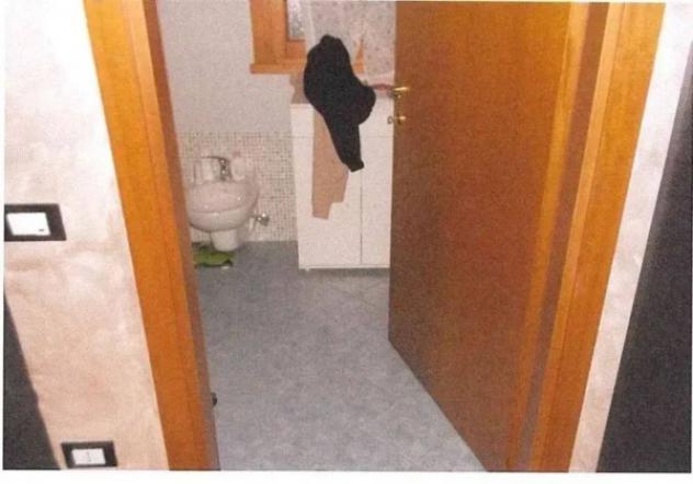 Immobile in asta di 219 m² con più di 5 locali in vendita a Jolanda di Savoia - Foto 4