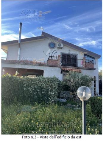 IMMOBILI-IMMOBILE RESIDENZIALE-Vico Tricoli n. 5/A