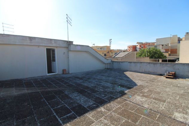 VENDITA APPARTAMENTO CON GARAGE VIA VITO SANTORO VILLA CASTELLI - Foto 7