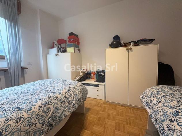 Ampio trilocale con balcone, box e doppi servizi - Foto 11