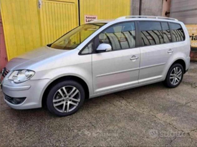 VOLKSWAGEN Touran 2.0 16V TDI Highline 7 porte rif. 23961264 - Foto 2