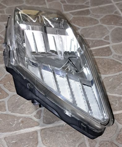 Fanale Anteriore Sx Originale Dodge Journey dic2009
