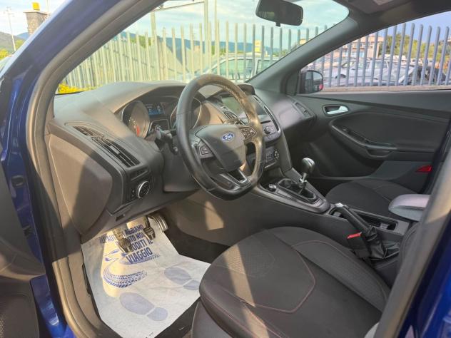Ford Focus 1.5 TDCi 120 CV Start&Stop ST Line - Foto 9
