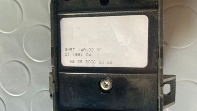 Pulsantiera alzacristalli anteriore SX Ford Focus del 2007 (3M5T-14A132-AF) - Foto 3