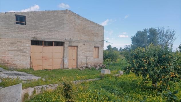 Terreno i mq 15.000 con caseggiato