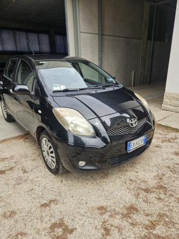 Toyota Yaris 1.0 5 porte SOLI 69.000 KM! - Foto 2