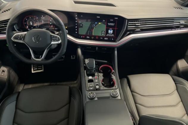VOLKSWAGEN Touareg 3.0 V6 TDI 286 CV SCR R-Line Final Edition rif. 24049646 - Foto 6