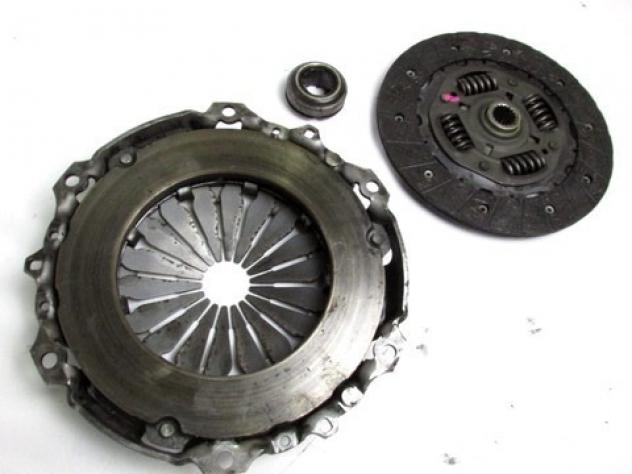 2052A3 KIT FRIZIONE CON CUSCINETTO CITROEN XSARA PICASSO 1.6 B 70KW 5M 5P (2003) RICAMBIO USATO