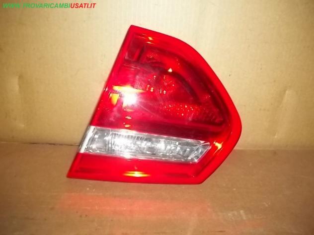 FANALE POST. PARTE INT. D. CITROEN C4 (B58) Picasso / GRAND C4 Picasso  Parti elettriche  Fanaleria  Fanali  Fanale post. dx. CITROEN - C4 Picasso / G