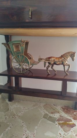 Carrozza con cavallo in ottone