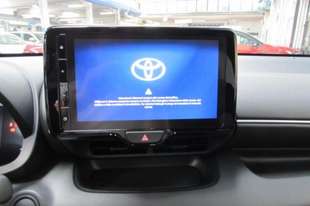 TOYOTA Yaris 1.5 Hybrid 5 porte ICON KM ZERO rif. 23983980 - Foto 9