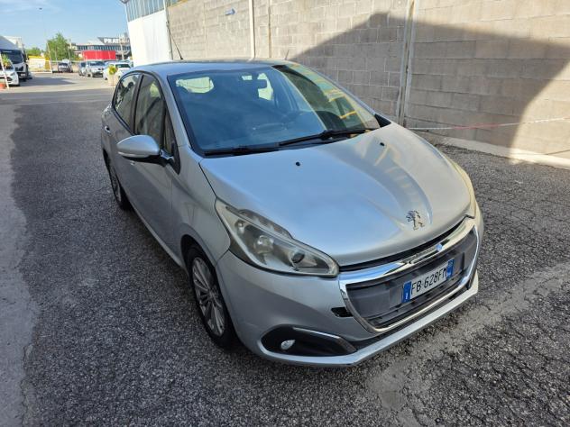 Peugeot 208 BlueHDi 1.6 5 porte Allure - Foto 3