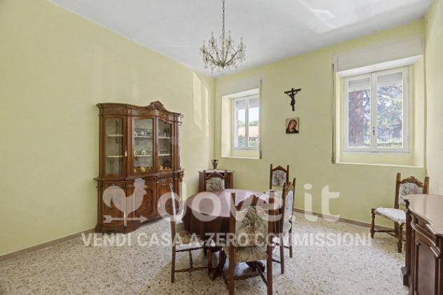 Palazzo / Stabile di 2800 m² con più di 5 locali in vendita a Leggiuno - Foto 19