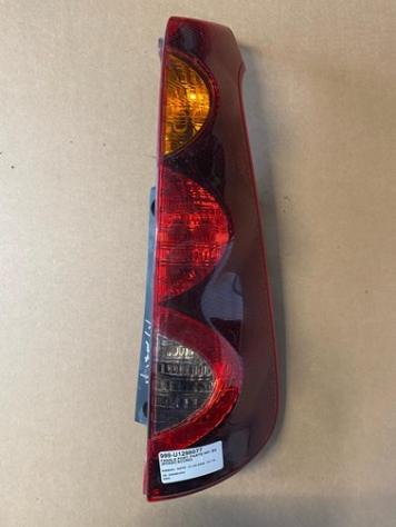 FANALE POST. PARTE INF. DX (ROSSO SCURO) 999-U1298077 Parti elettriche Fanaleria Fanali Fanale post. sx. NISSAN - NOTE - 01-02-2006 - 01-10-2008