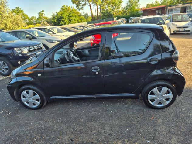 Toyota Aygo 1.0 12V VVT-i 5 porte Now - Foto 8