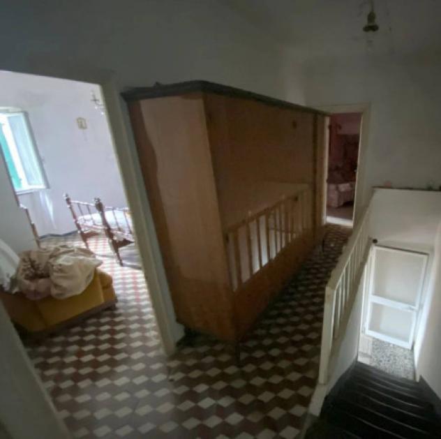 Immobile in asta di 217 m² con più di 5 locali in vendita a Carro - Foto 5