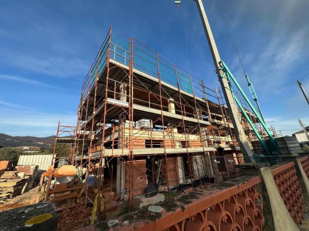 Porzione di casa in vendita a Castelnuovo Magra
