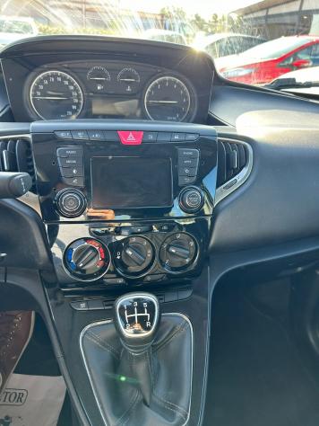 LANCIA YPSILON -FINANZIABILE - Foto 6