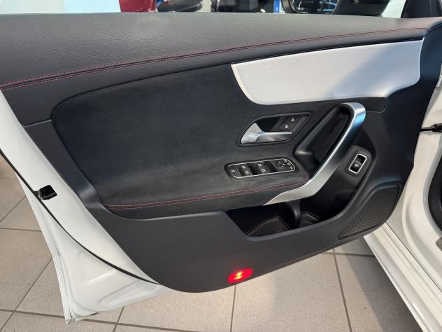 Mercedes-Benz CLA CLA 180 d Automatic Shooting Brake Premium - Foto 6
