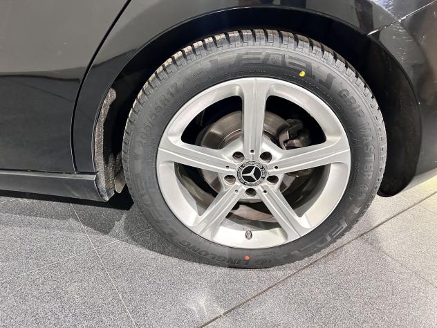Mercedes-Benz Classe A A 180 d Automatic Business Extra Autom. - Foto 6