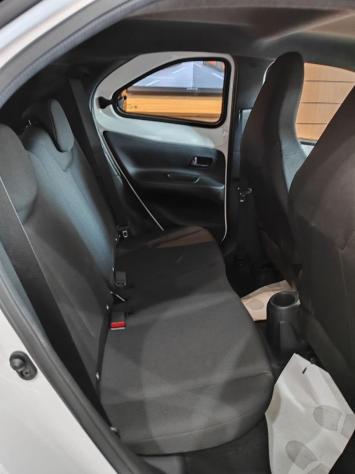 Toyota Aygo X 1.0 VVT-i 72 CV 5 porte Trend - Foto 7