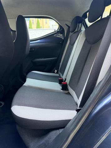 TOYOTA Aygo 1.0 VVT-i 69 CV 5 porte x-clusiv rif. 22900691 - Foto 9