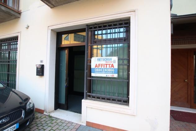Locale commerciale in affitto a Arcugnano