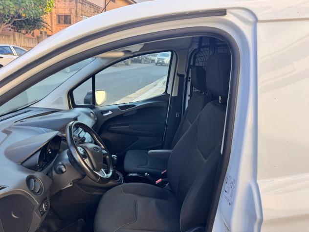 Ford Transit Courier 1.5 TDCi 75CV Van Trend 2 posti - Foto 6