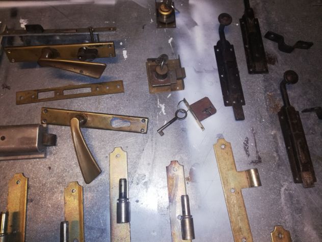 cerniere e serrature per porte - Foto 5