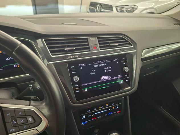 Volkswagen Tiguan 2.0 TDI 150 CV SCR DSG Elegance - Foto 8