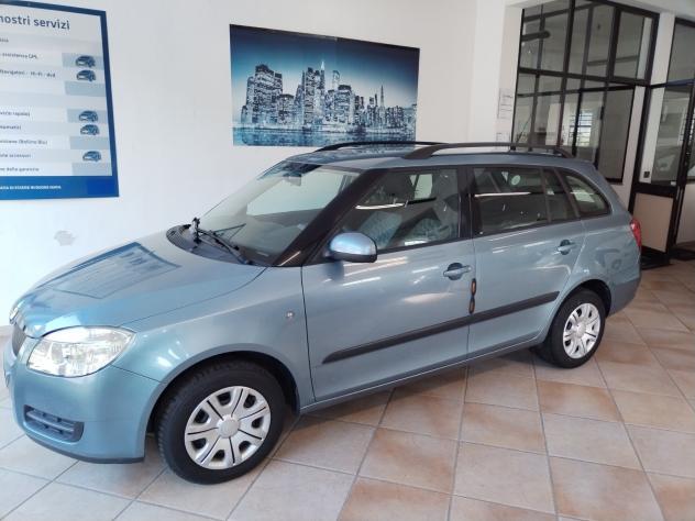 Skoda Fabia 1.4 16V 86CV Station Wagon - Foto 6