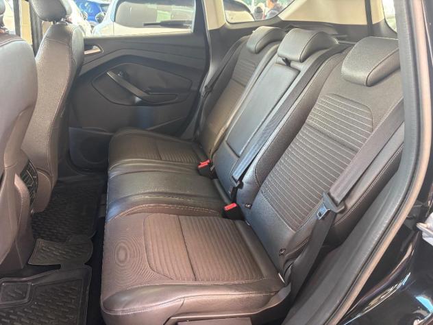 FORD - Kuga - 1.5 TDCI 120CV S&S 2WD ST-Line Bus. - Foto 9