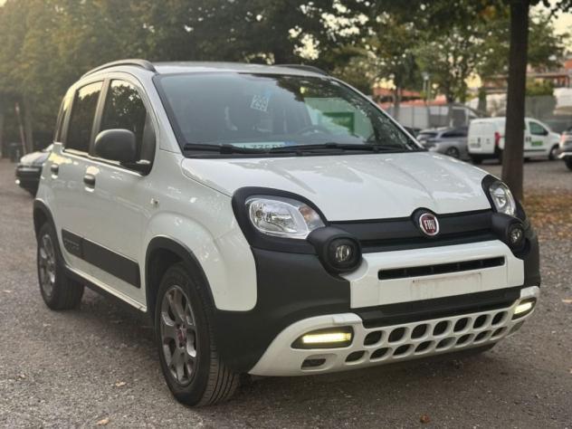 FIAT Panda 1.0 FireFly Hybrid City Cross+ GPL