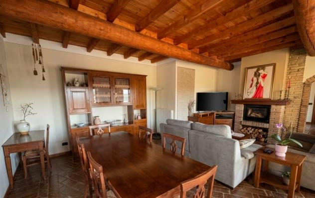 Affascinante Quadrilocale con Loggia e Potenziale per Nuove Unità Abitative - Foto 4