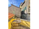 Porzione di casa in vendita a Santo Stefano di Magra