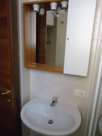 Piazza Napoli, ampio, arredato, ristrutturato, climatizzato, balcone e terrazzo - Foto 10